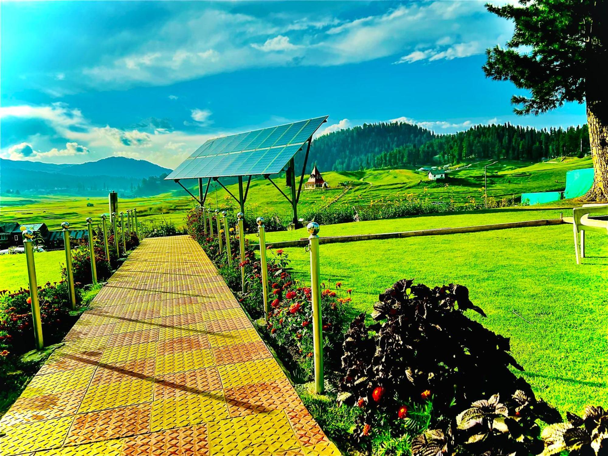 Pine View Resort Gulmarg Exterior foto